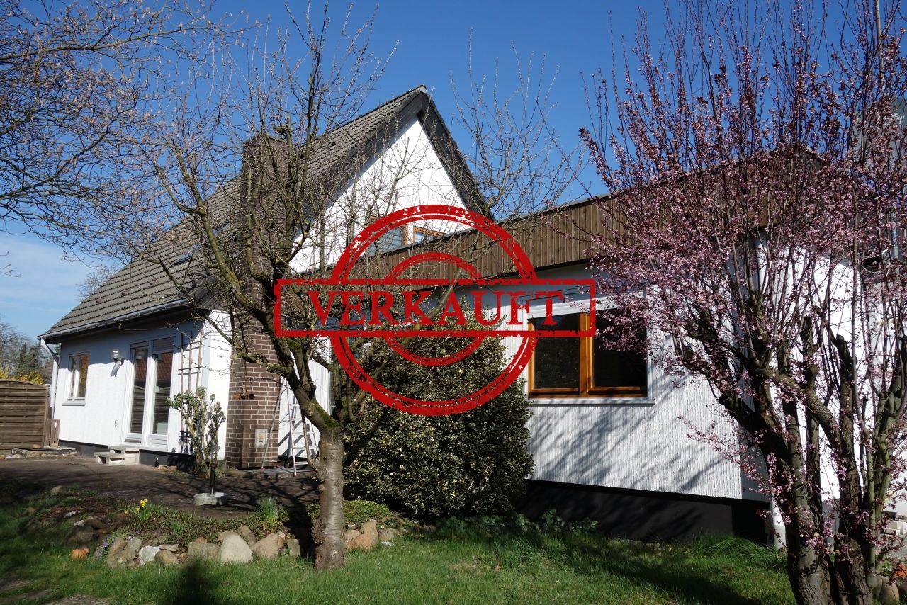 Winsen (Aller): Attraktives Zweifamilienhaus mit großem Grundstück!  Winsen (Aller): Attraktives Zweifamilienhaus mit großem Grundstück!