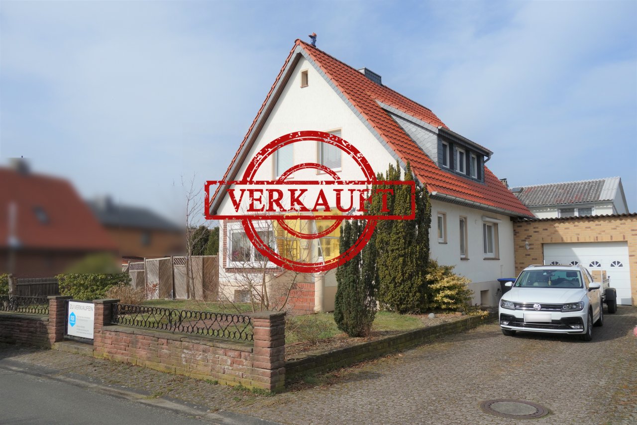 Hohne: Attraktives Zweifamilienhaus mit großem Grundstück!   Hohne: Attraktives Zweifamilienhaus mit großem Grundstück!