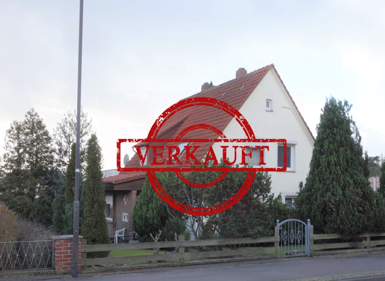 Uetze: Einfamilienhaus mit Doppelgarage! *Verkauft!*  Uetze: Einfamilienhaus mit Doppelgarage! *Verkauft!*