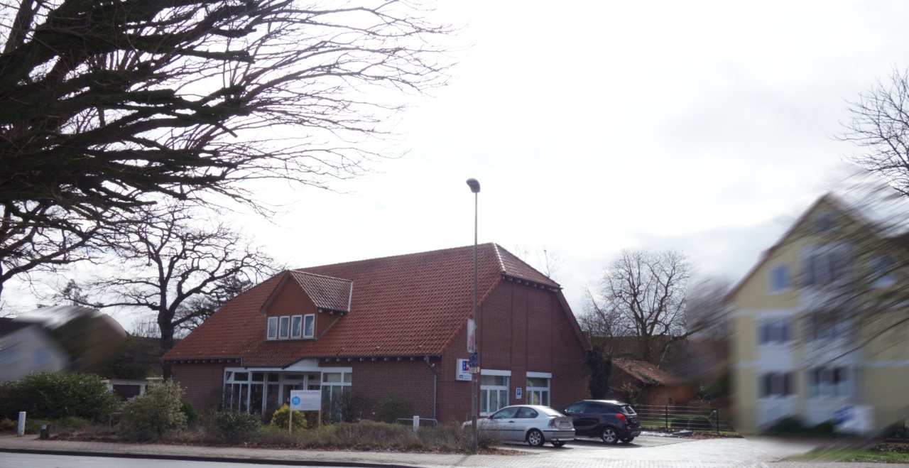 Straßenansicht/Parkplatz Straßenansicht/Parkplatz